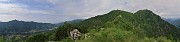 33 Dal Pizzo (921 m) Canto Alto con Zogno a sx , Monte Zucco a dx